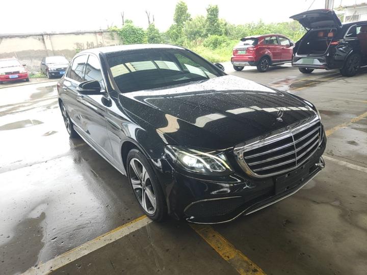 E-Class 2018 E 200 L Sport photo 3