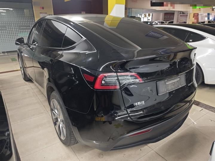 Model Y 2022 Long Range AWD photo 4