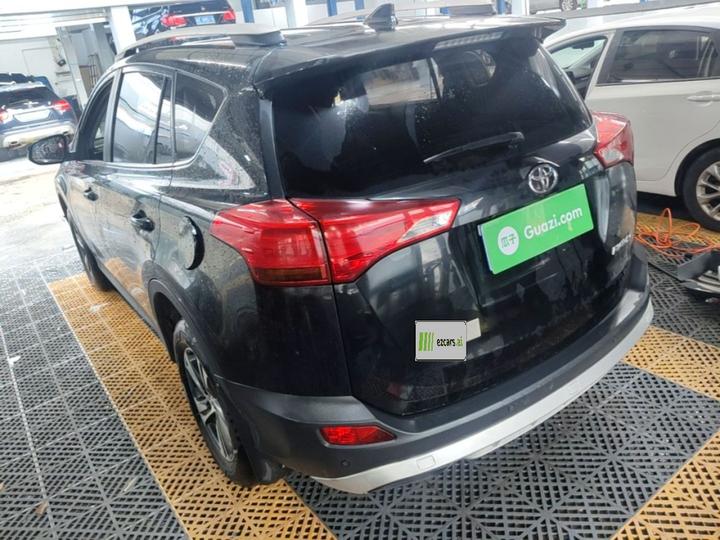 RAV4 2015 2.0L CVT RWD photo 4