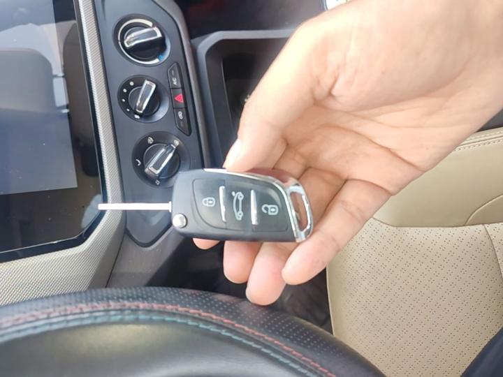 Wuling Hongguang 2018 1.5L S Comfort L2B photo 8