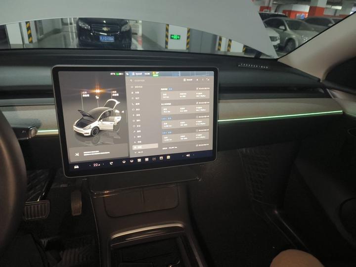 Model Y 2024 RWD photo 5