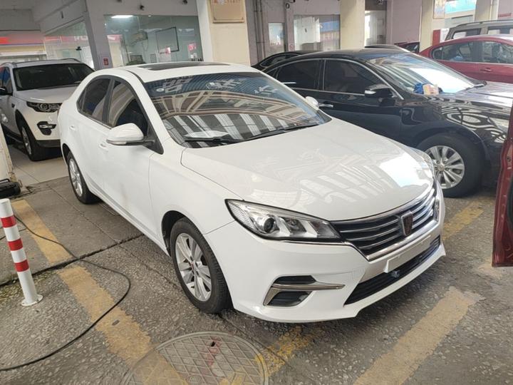 360 2018 PLUS 1.5L AT Exclusive photo 3