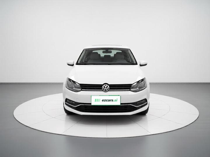 Polo 2016 1.6L AT Comfort photo 2