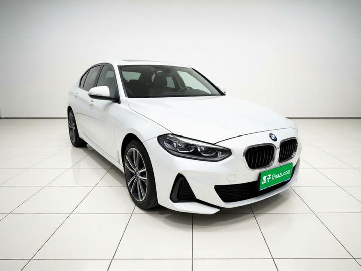 1 Series 2021 120i M Sport photo 3