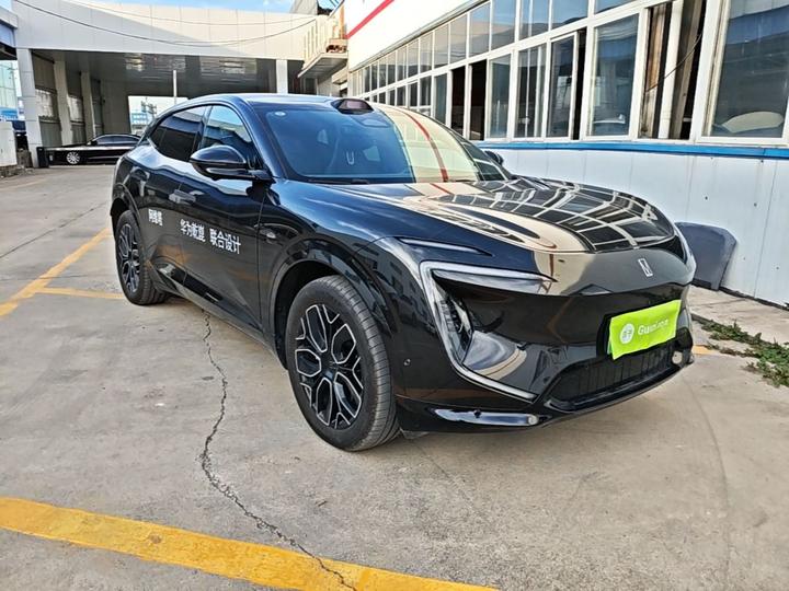 07 2026 Ultra EV AWD photo 3