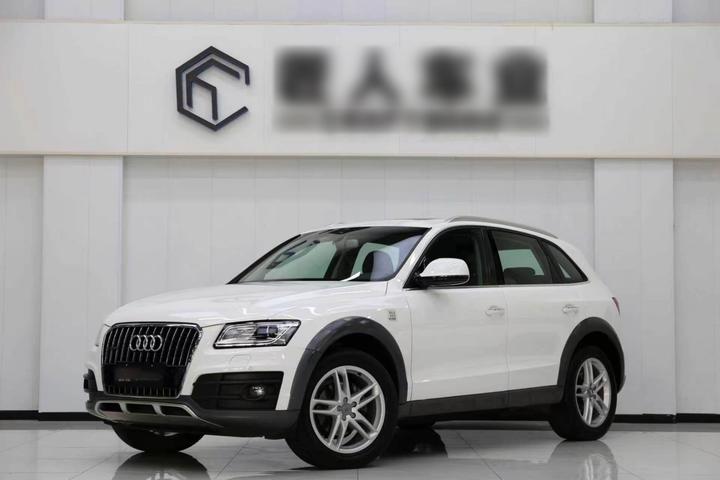 Q5 2017 Plus 40 TFSI Tech photo 2