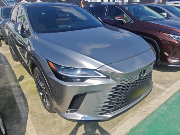 RX 2023 350h AWD photo 3