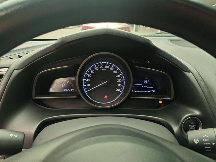 3 Axela 2017 Sedan 1.5L AT Luxury China V photo 7