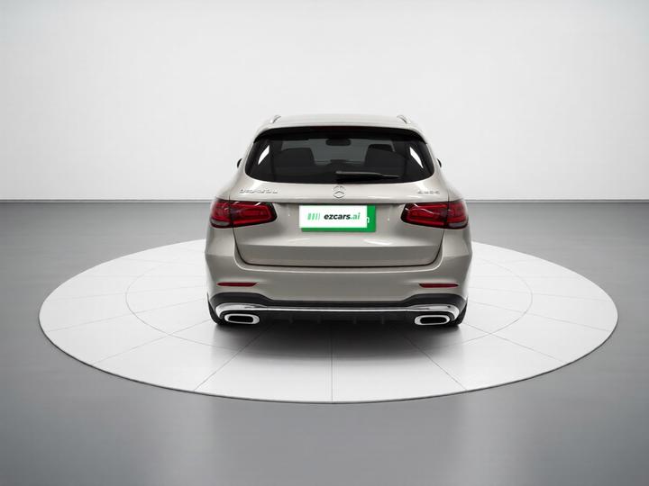 GLC 2020 Facelift GLC 260 L 4MATIC Luxury photo 5