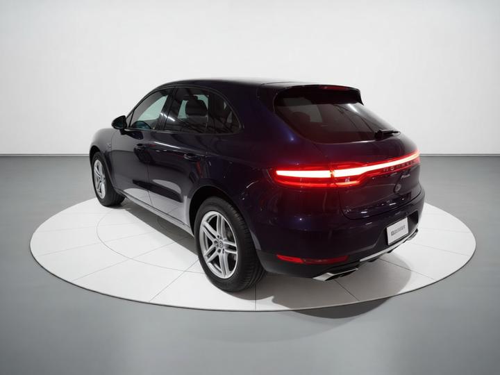 2018 Macan 2.0T photo 4