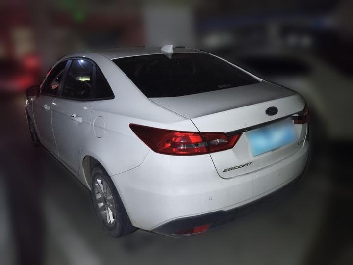 Escort 2019 Facelift 1.5L AT China VI photo 4