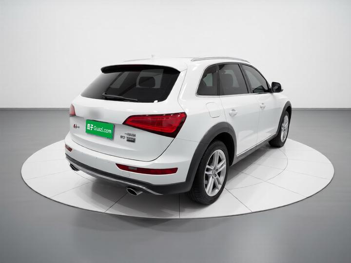 Q5 2017 Plus 40 TFSI Tech photo 6