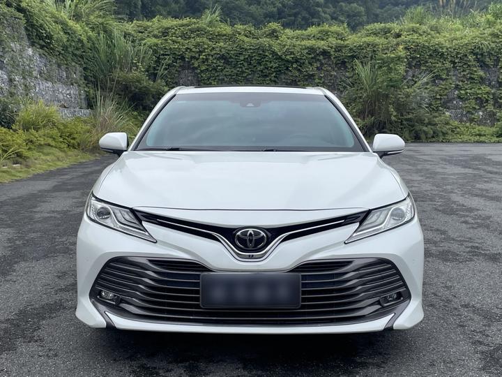 Camry 2018 2.0G Luxury photo 2