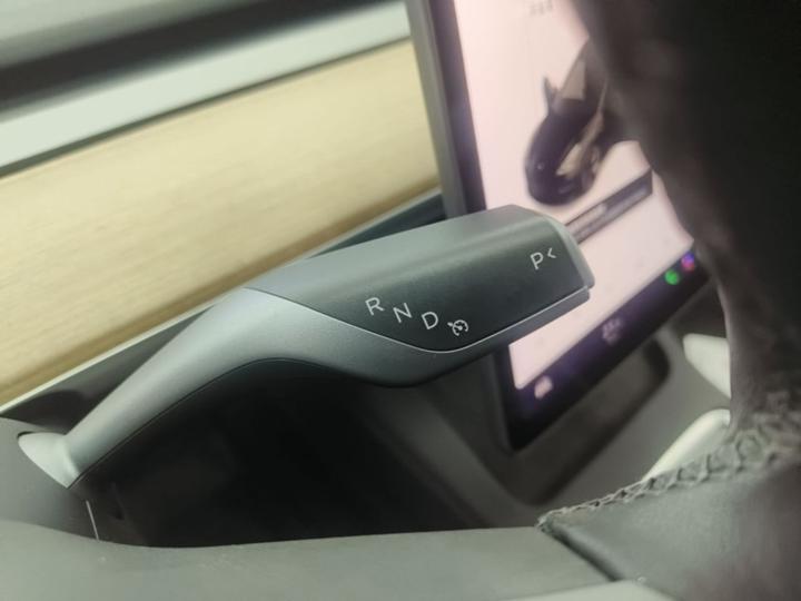 Model 3 2021 Standard Range RWD Upgraded photo 5