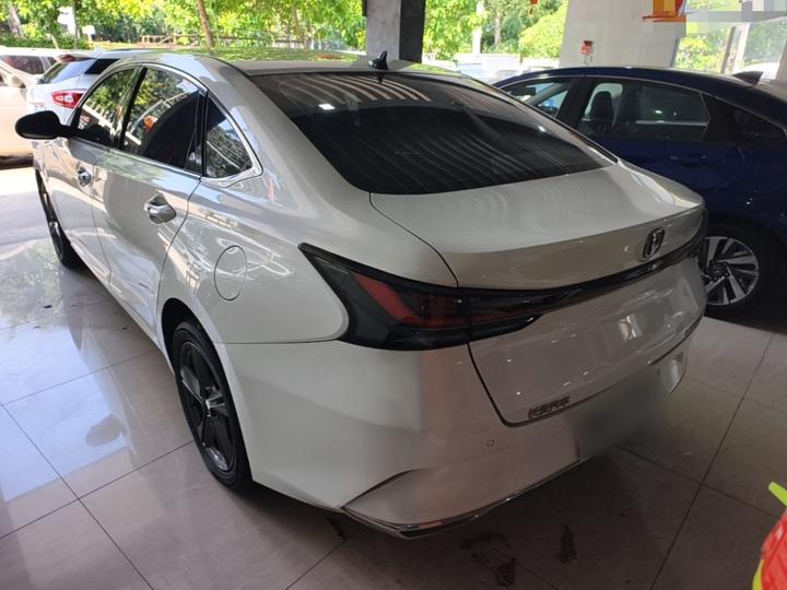PLUS 2023 1.5T DCT Premium photo 4