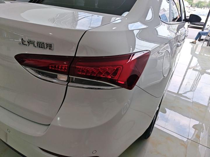 Excelle 2019 18T AT Elite China VI photo 7