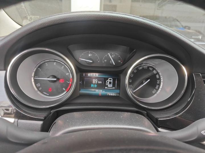 Verano 2015 Sedan 20T DCT Leading photo 7