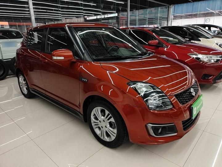 Swift 2014 1.5L AT Fashion photo 3