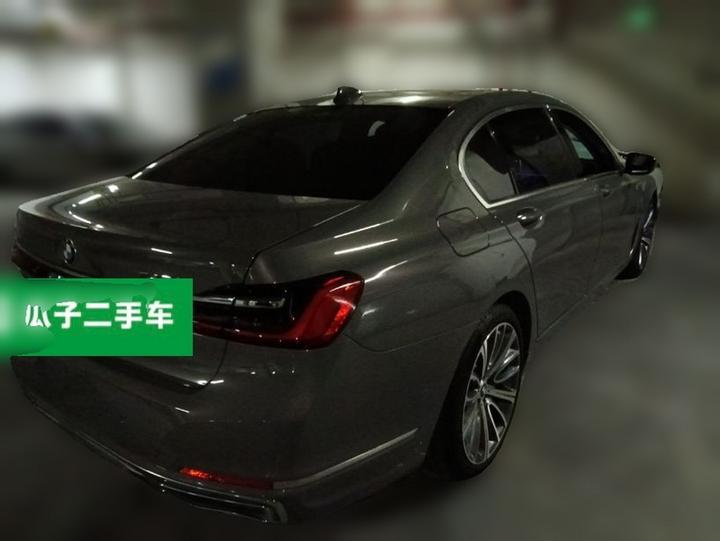 7 Series 2019 740Li Leading Luxury photo 6