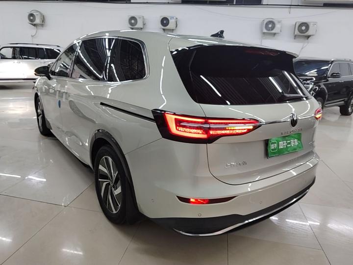 Viloran 2022 380TSI photo 4