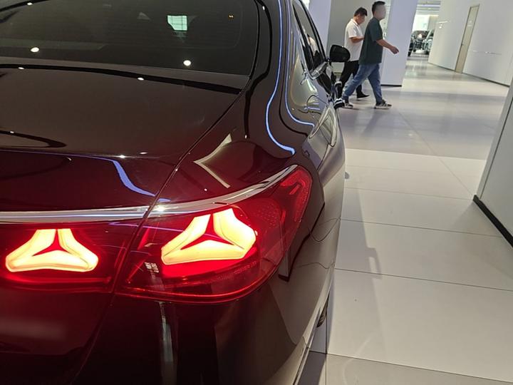 E-Class 2025 E 300 L Fashion photo 7