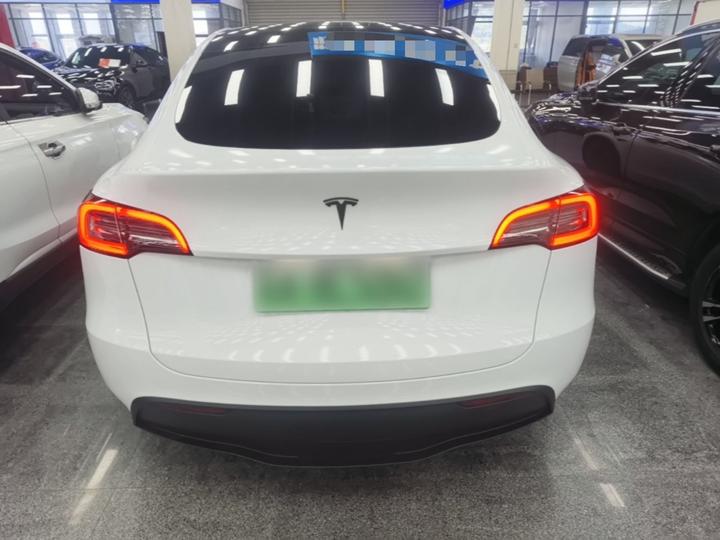 Model Y 2022 RWD photo 3