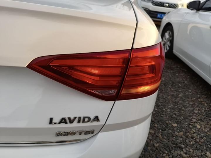 Lavida 2017 230TSI DSG Comfort photo 7
