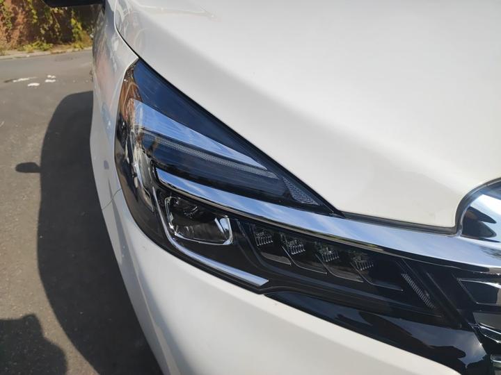 GL8 2023 Facelift Luxury photo 7