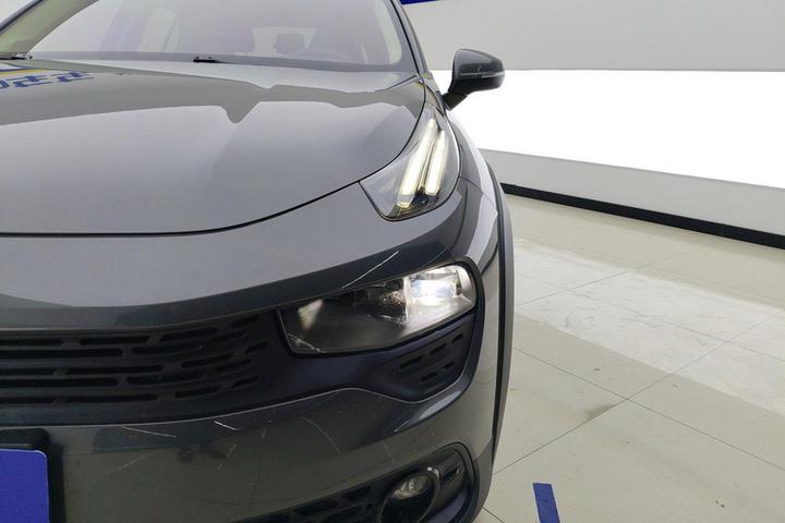 02 2019 2.0T AT RWD China VI photo 3