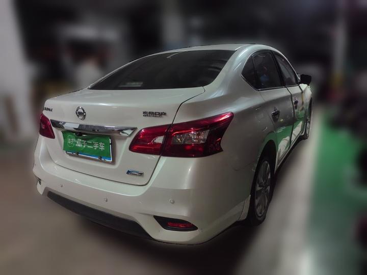 Sylphy 2016 1.6XV CVT Smart photo 6