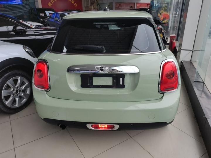 2016 1.2T ONE 5-Door photo 3
