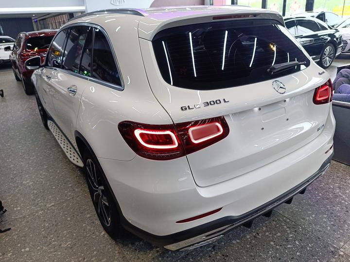 GLC 2021 GLC 260 L 4MATIC Luxury photo 4