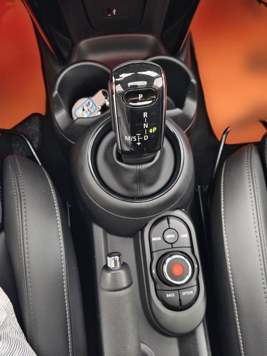 2019 1.5T COOPER Classic photo 5