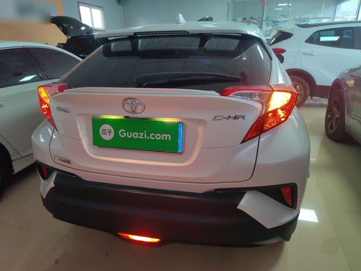 C-HR 2020 2.0L Leading photo 3