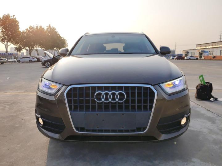 Q3 2015 35 TFSI quattro Tech photo 2