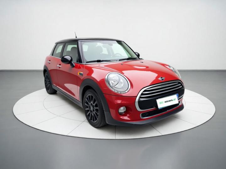 2016 1.5T COOPER 5-Door photo 3