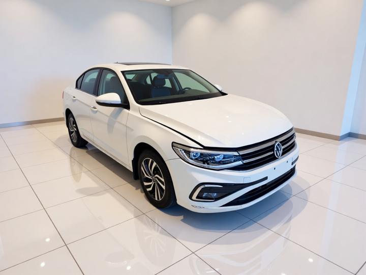 Bora 2023 200TSI DSG photo 3