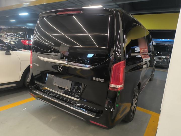 V-Class 2021 V 260 L Long Wheelbase Luxury photo 4