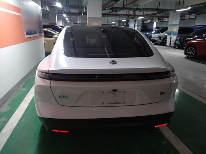 ET5 2024 75kWh photo 3