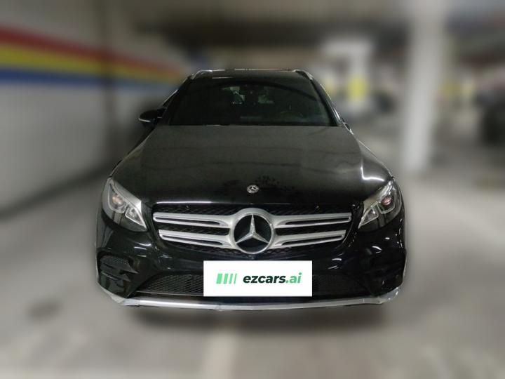 GLC 2017 GLC 300 4MATIC Dynamic photo 2