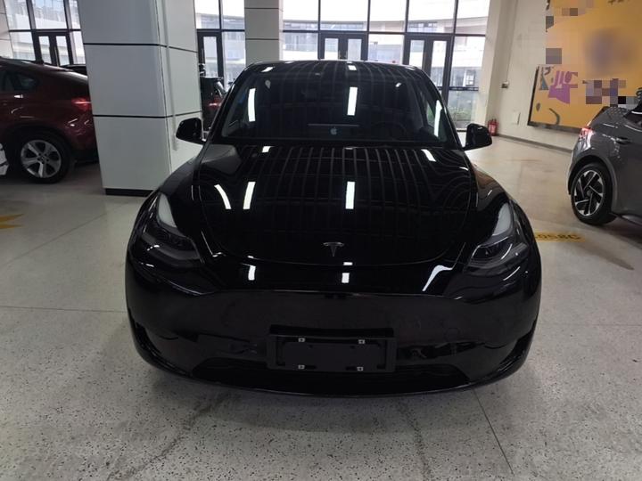 Model Y 2022 RWD photo 2