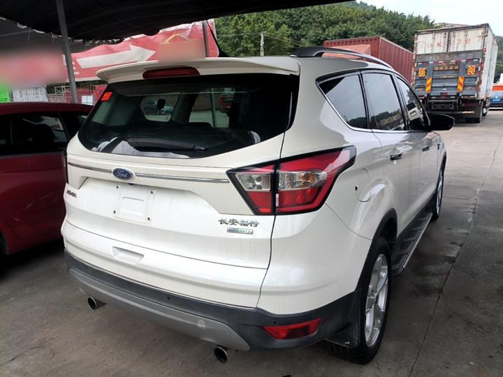 Kuga 2017 EcoBoost 180 RWD photo 6