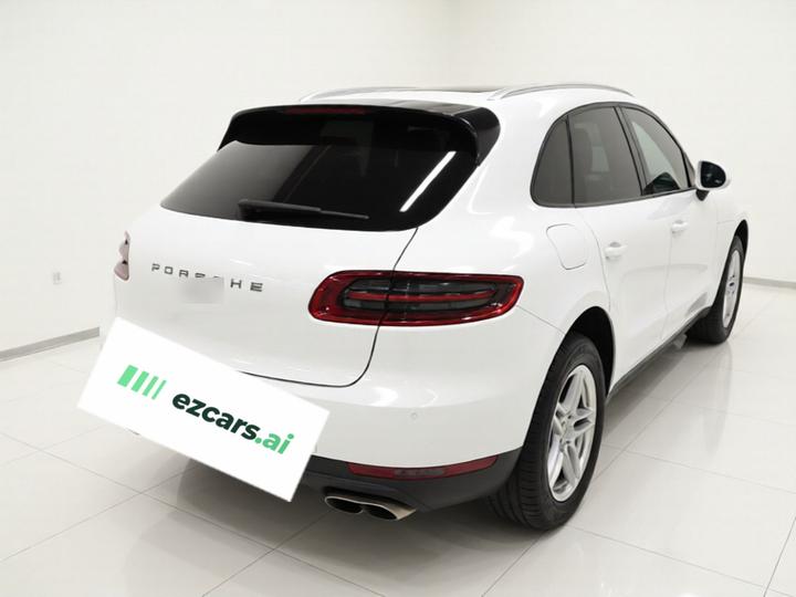 2014 Macan 2.0T photo 4
