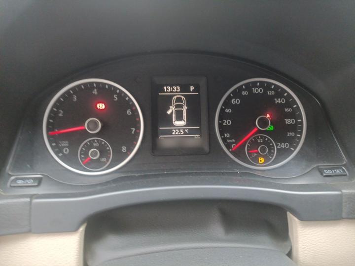 Tiguan 2015 1.8TSI AT RWD photo 4