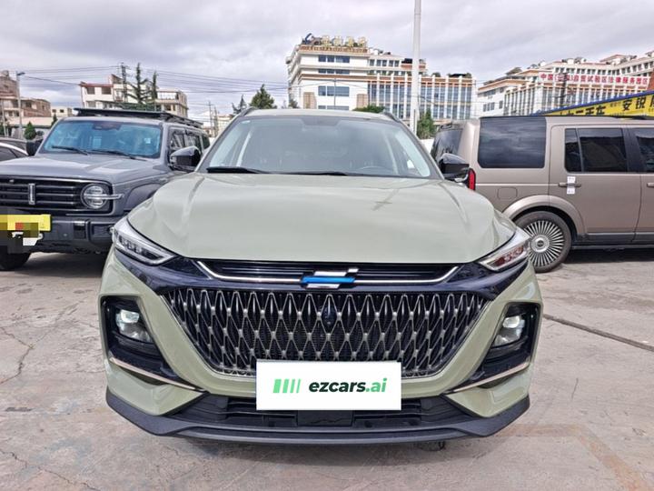 X7 PLUS 2022 1.5T AT 7-Seater photo 2