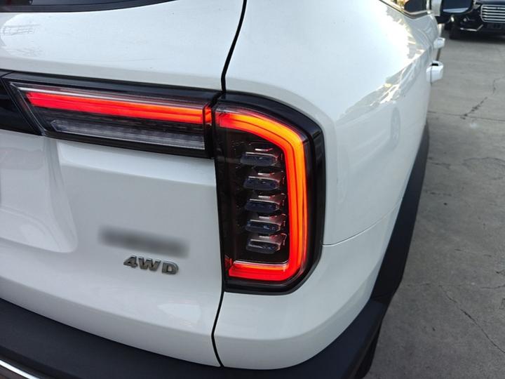 Dargo 2022 2.0T DCT AWD Zhonghua photo 7