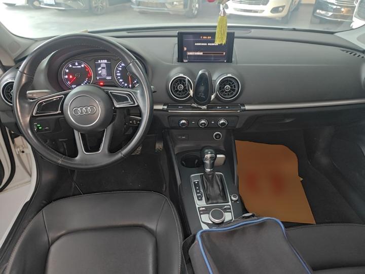 A3 2017 Sportback 35 TFSI Progressive photo 5