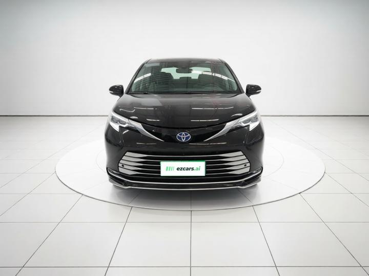 Sienna 2021 2.5L Hybrid Luxury photo 2