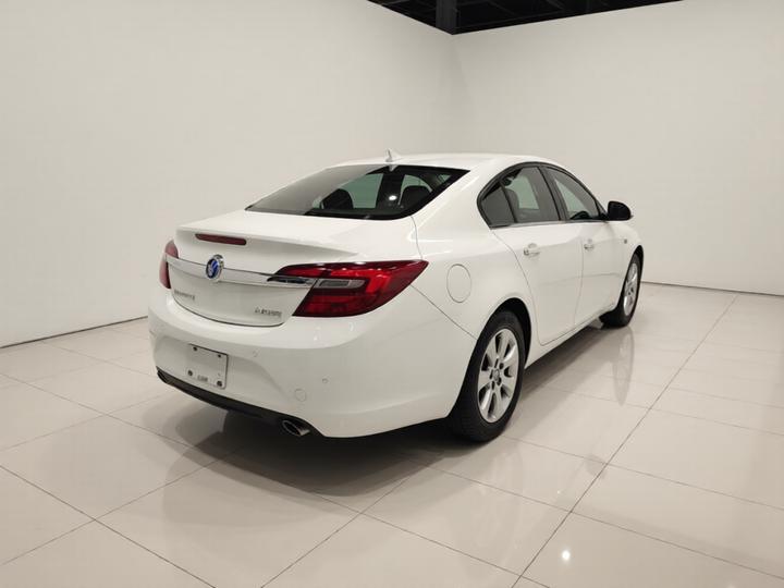 Regal 2015 1.6T Elite Tech photo 6