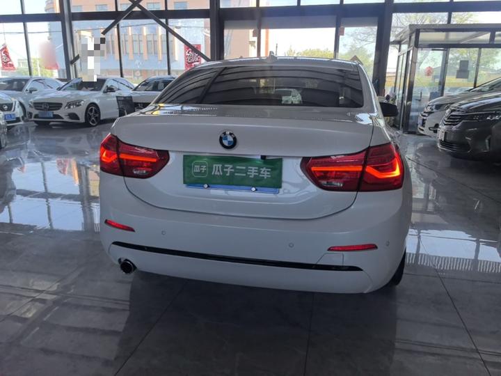 1 Series 2017 118i Sport photo 3